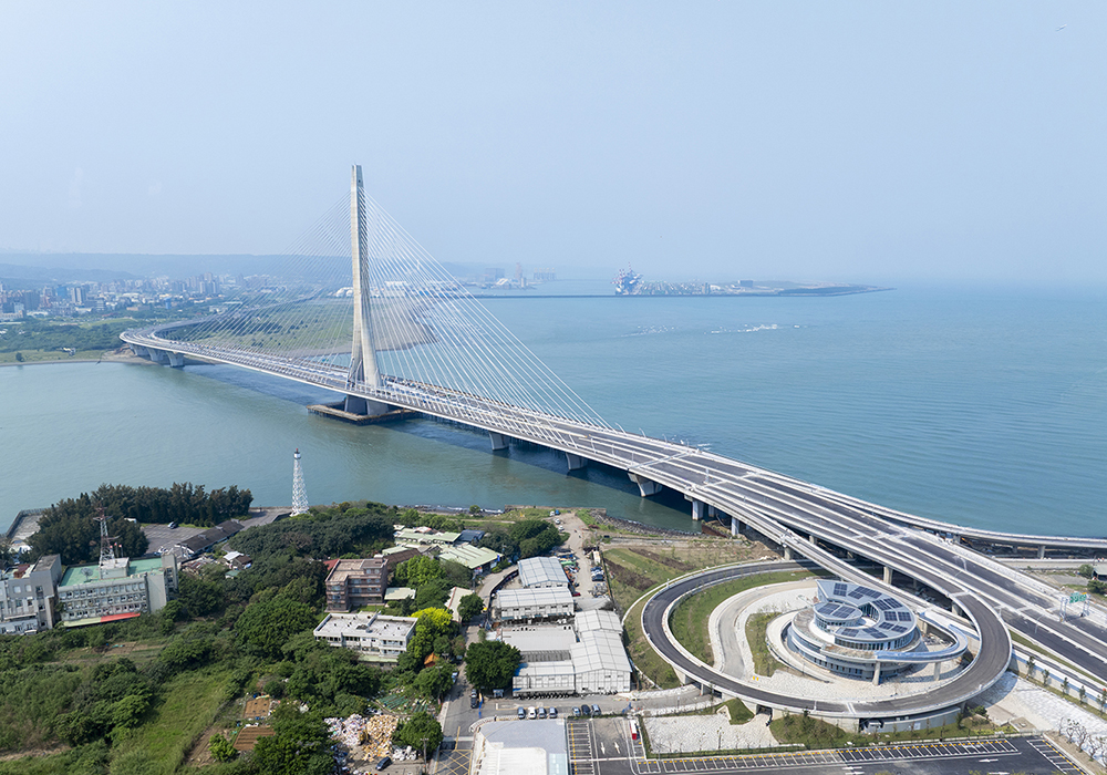 淡江大橋